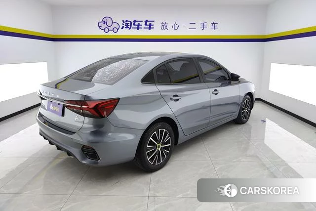 Roewe i5 id 3840702 из Китая 11