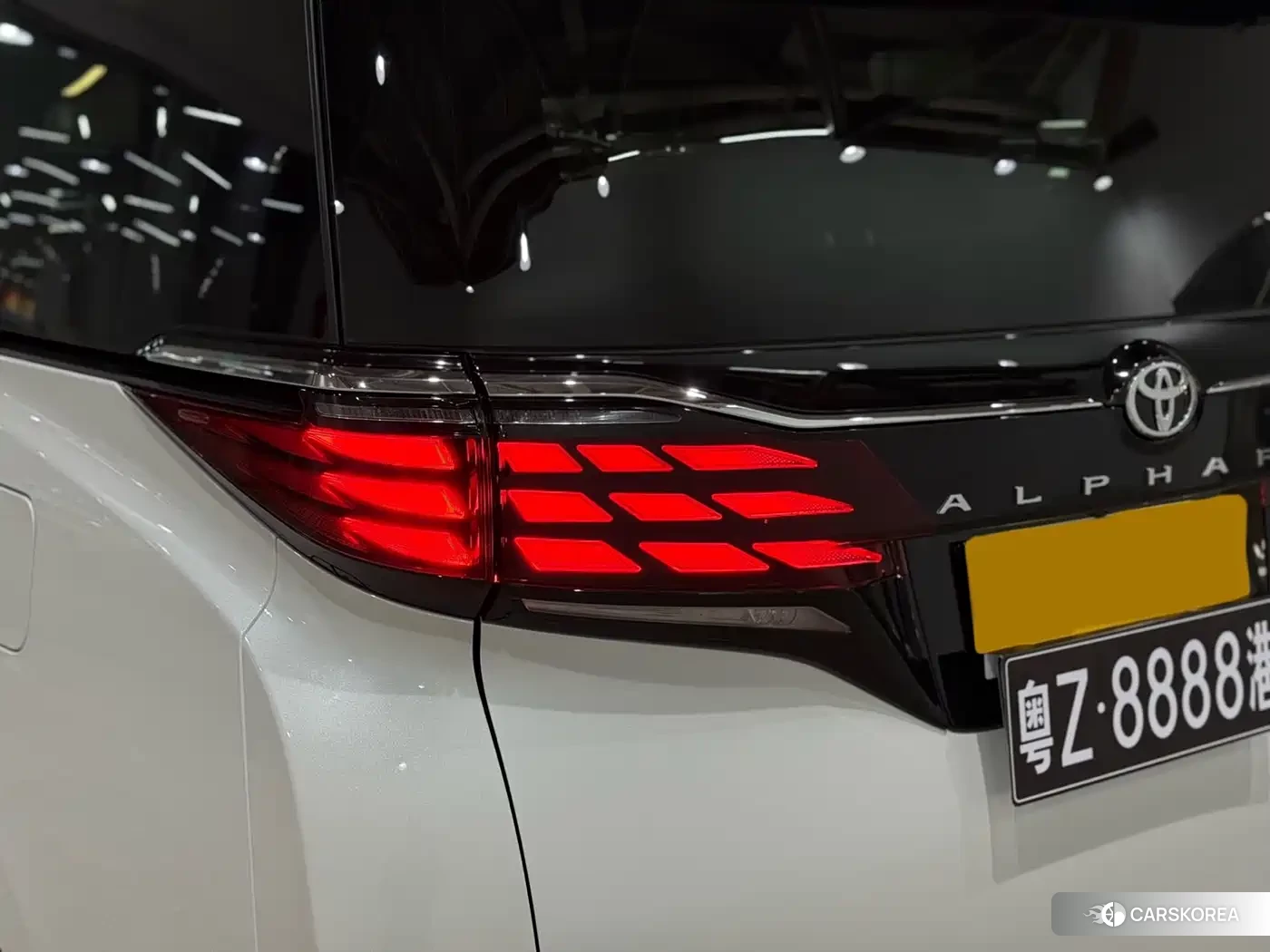 Toyota Elfa id 4686237 из Китая 20