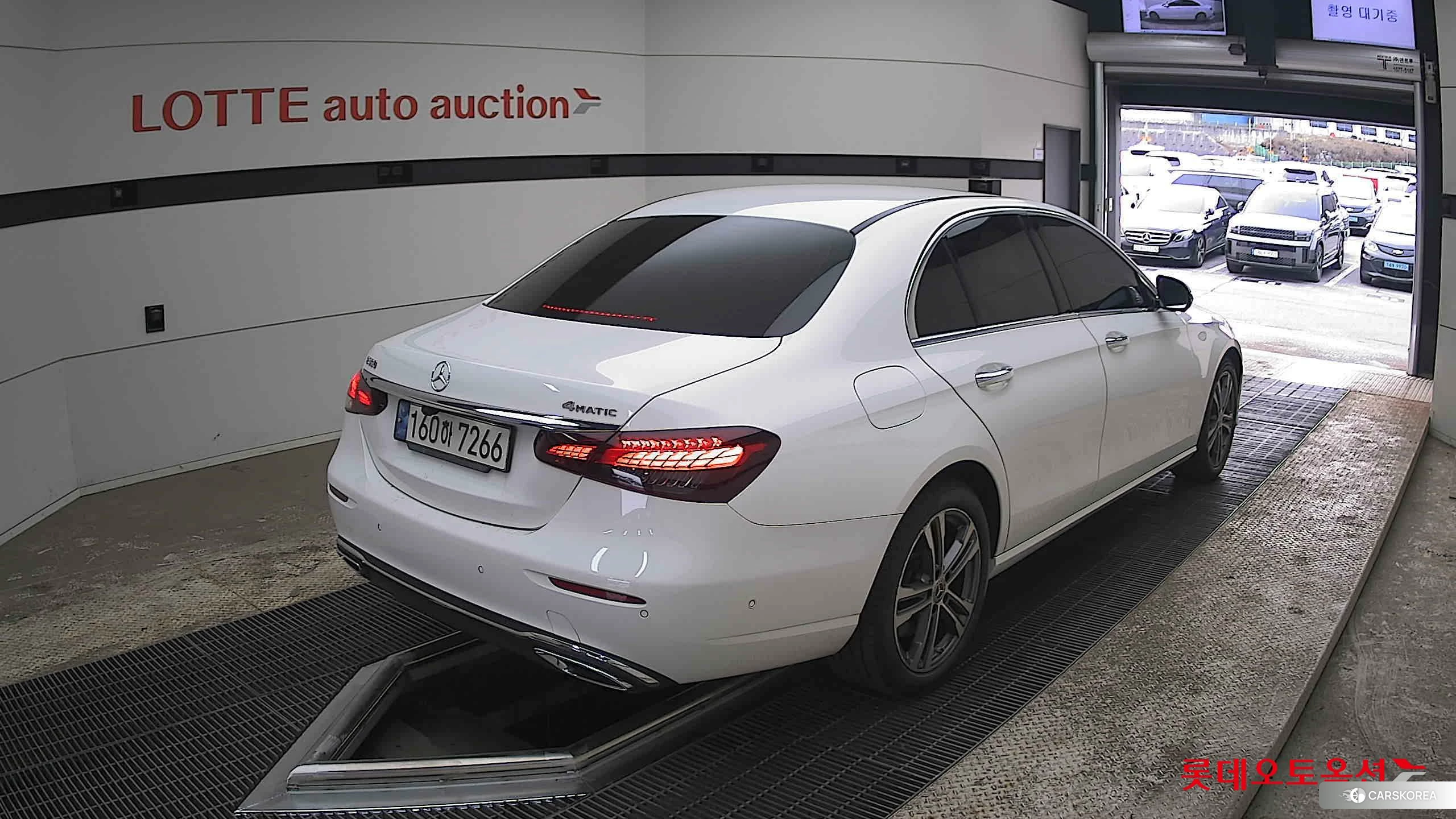 Mercedes-Benz Mercedes-Benz E350 4MATIC id 3875672 из Кореи 32