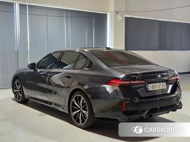 BMW 5 Series (G60) id 3359654 из Кореи 14