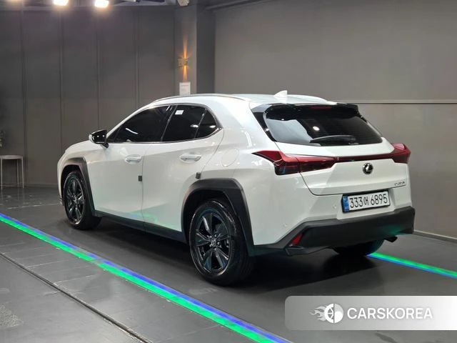 Lexus UX300h id 4767355 из Кореи 14