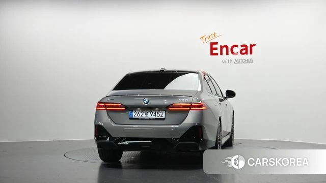 BMW 5 Series (G60) id 4487652 из Кореи 28