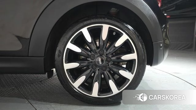 Mini Cooper S id 3852578 из Кореи 14