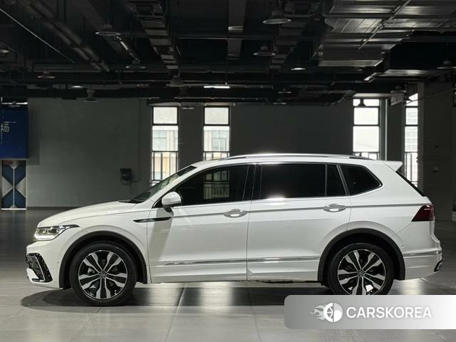 Volkswagen Tiguan L id 4275656 из Китая 12