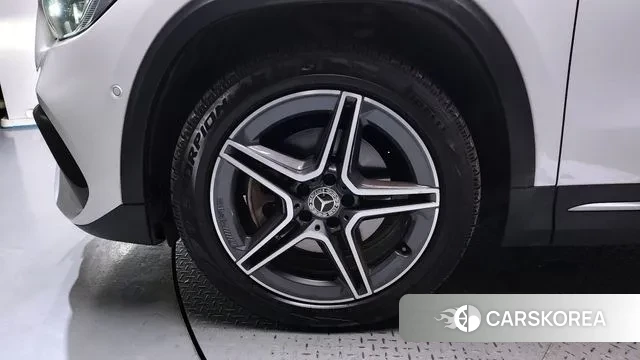 Mercedes-Benz GLA - Class H247 id 3592496 из Кореи 14