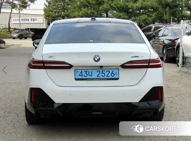 BMW i5 (G60) 2025 Белый из Кореи, фото 4