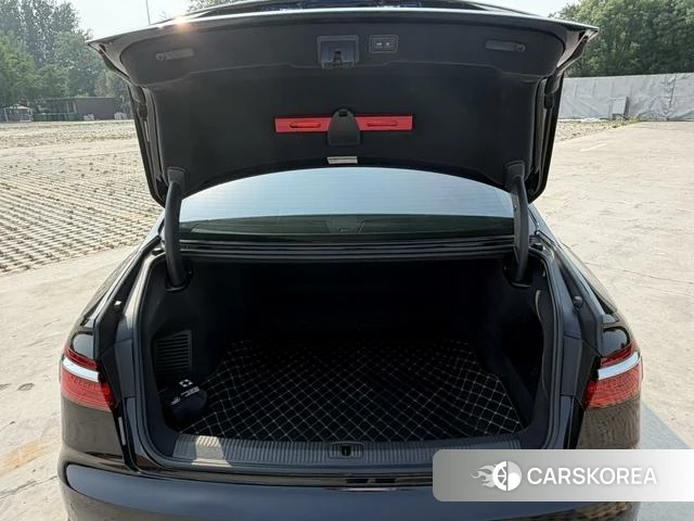 Audi A8 id 4320671 из Китая 22