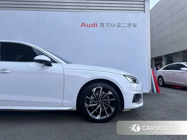 Audi A4L id 4216814 из Китая 10
