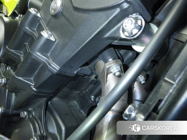 Engine photo