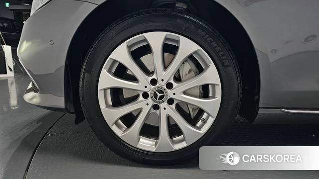 Mercedes-Benz E-Class W213 id 4476860 из Кореи 29