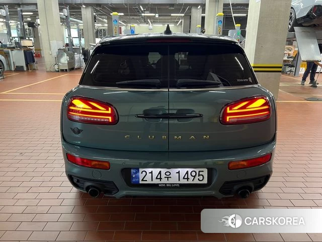 Mini Cooper S Clubman 2024 Цвет галактики из Кореи, фото 4