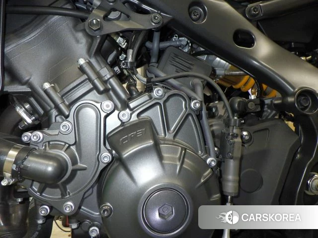 Engine photo