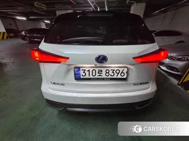 Lexus NX300h id 3636402 из Кореи 12