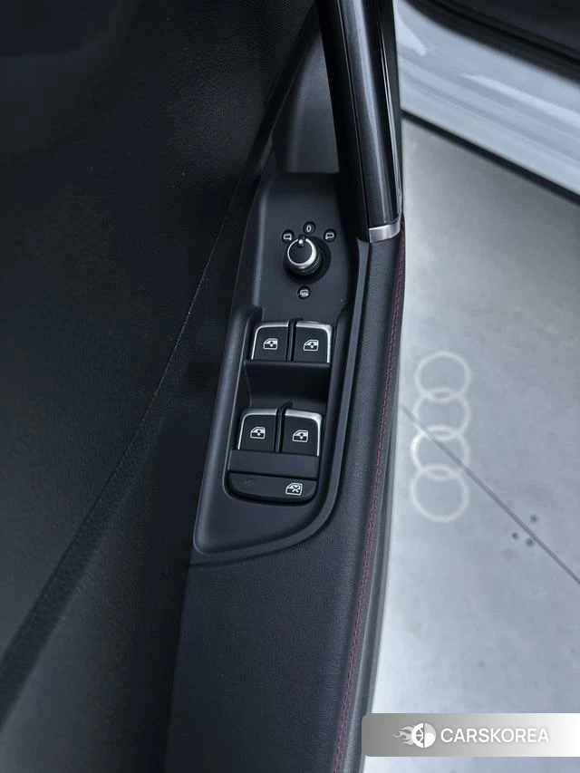 Audi Q2L id 4276473 из Китая 17