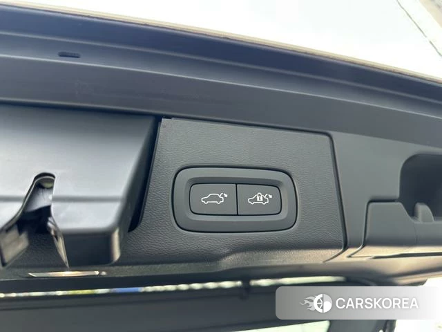 Volvo XC60 PHEV id 4234794 из Китая 16