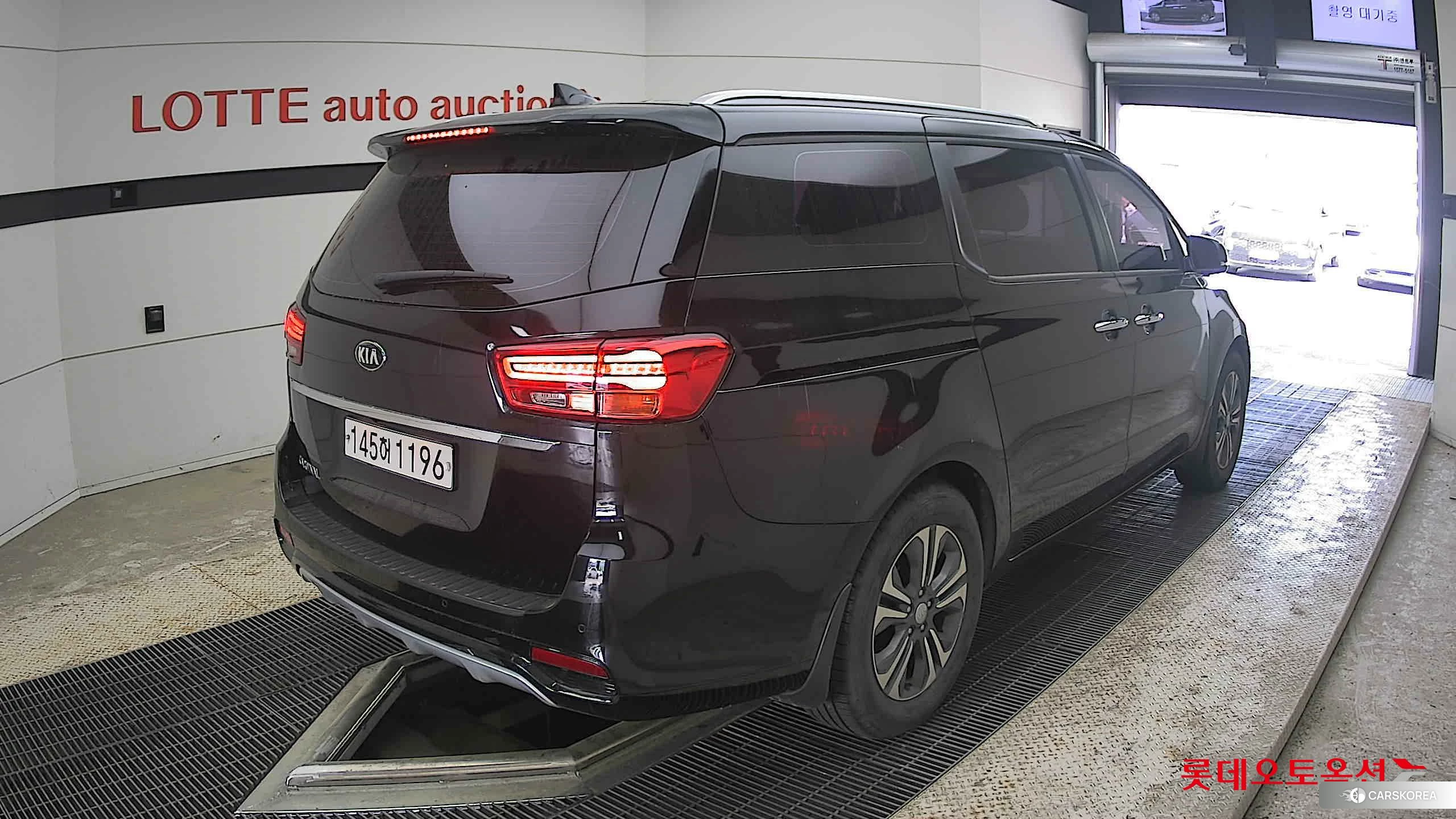 Kia Carnival id 4289556 из Кореи 32