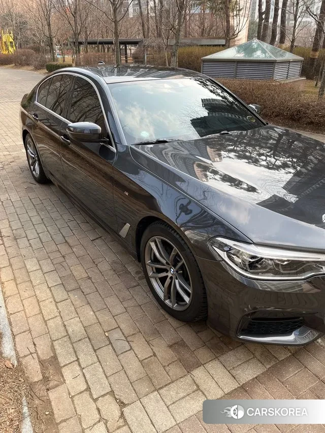 BMW 5 Series (G30) id 3703135 из Кореи 9