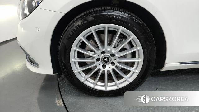 Mercedes-Benz E-Class W213 id 4292399 из Кореи 30