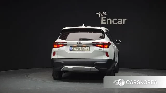 Kia Seltos id 3611654 из Кореи 14