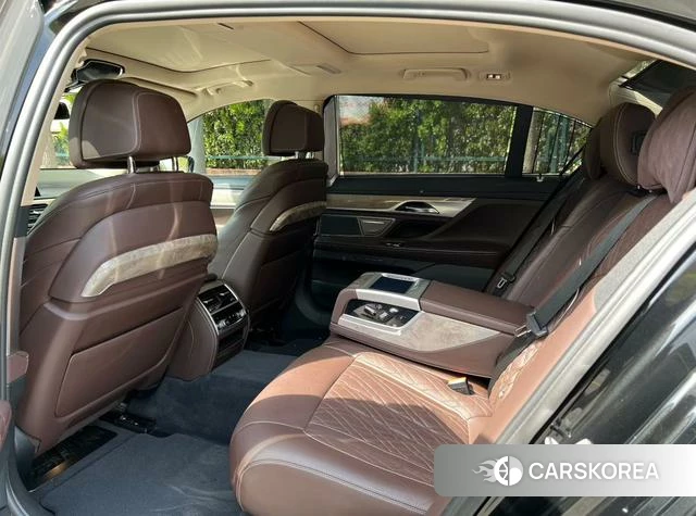 BMW 7 series 2021 Черный из Китая, фото 4