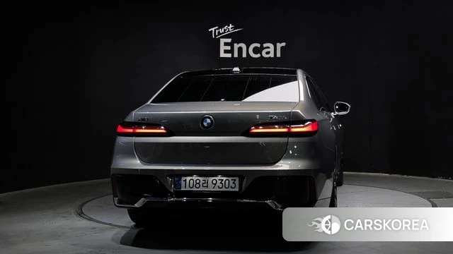 BMW 7 Series (G70) id 4421590 из Кореи 24