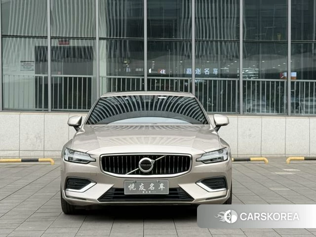 Volvo S60 id 4215695 из Китая 18