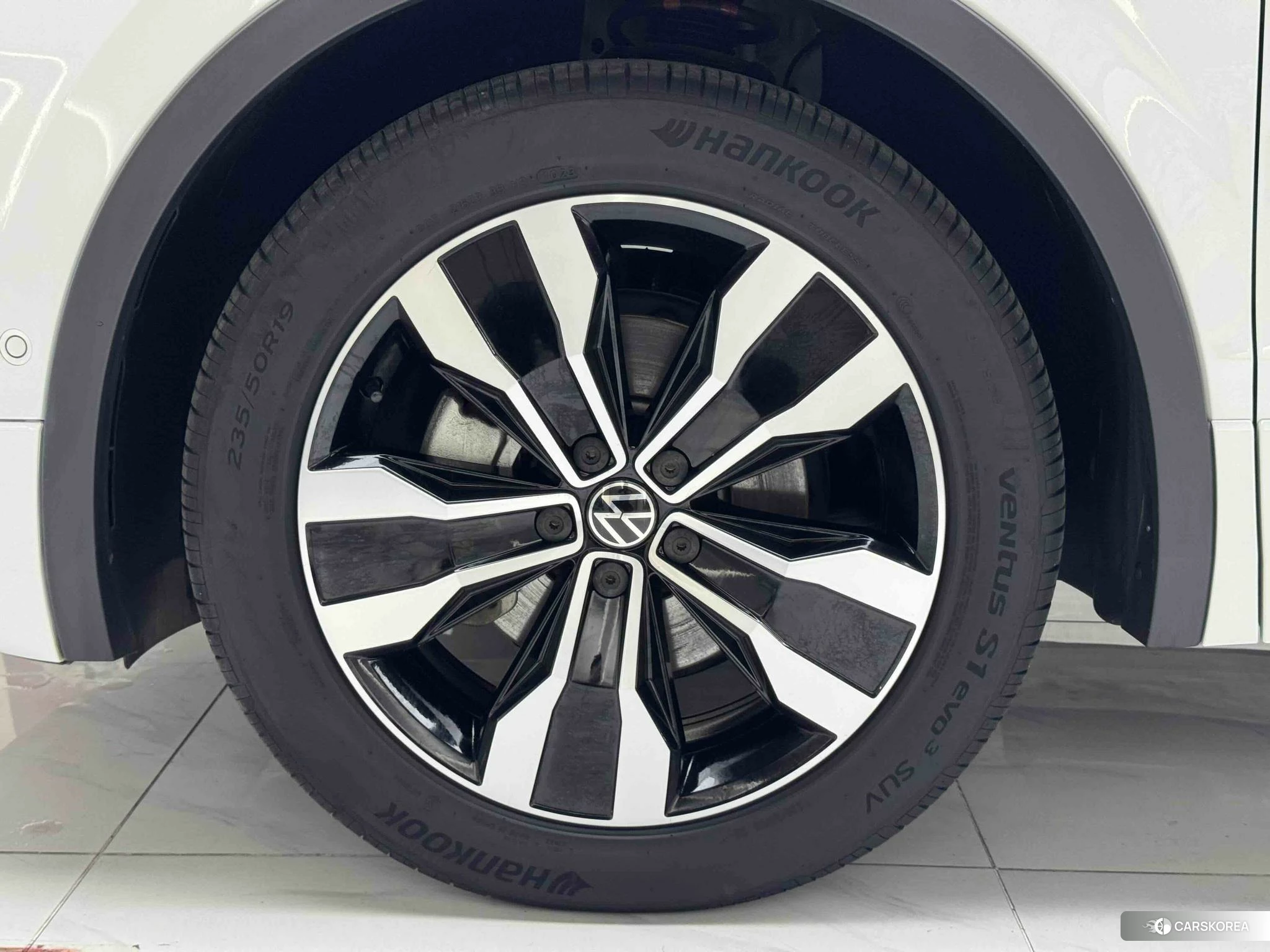 Volkswagen Tiguan L id 4452265 из Китая 11