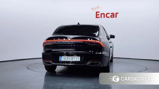 Hyundai The New Grandeur IG id 3843426 из Кореи 14