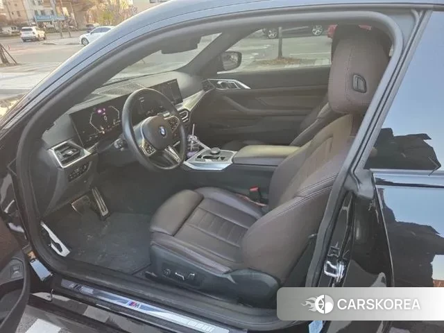 BMW 4 Series (G22) 2023 Черный из Кореи, фото 4