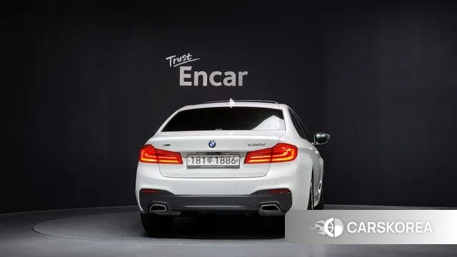 BMW 5 Series (G30) id 3412820 из Кореи 14