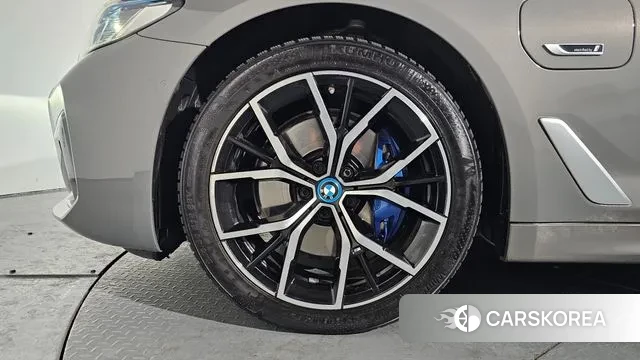 BMW 5 Series (G30) id 3639900 из Кореи 14