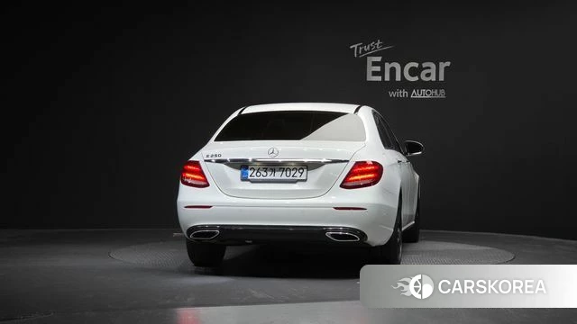 Mercedes-Benz E-Class W213 id 4573770 из Кореи 14