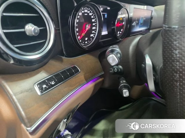 Mercedes-Benz E-Class W213 2018 Белый из Кореи, фото 4