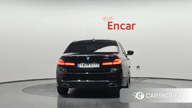 BMW 5 Series (G30) id 3482917 из Кореи 14