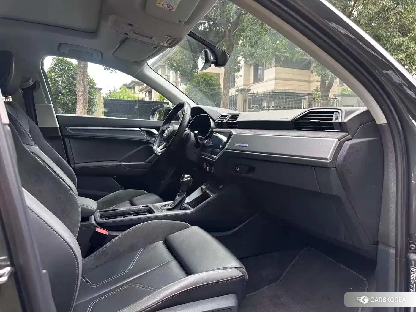 Audi Q3 Sportback 2023 Silver/gray из Китая, фото 4