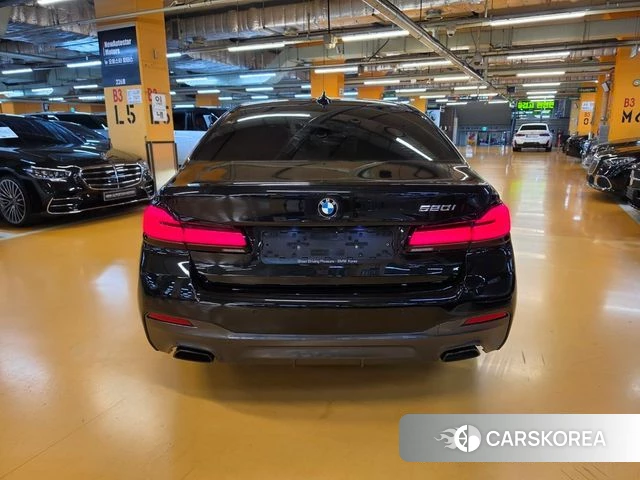 BMW 5 Series (G30) id 4741046 из Кореи 12