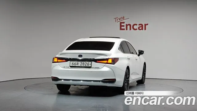 Lexus ES300h 7th generation id 2670152 из Кореи 14