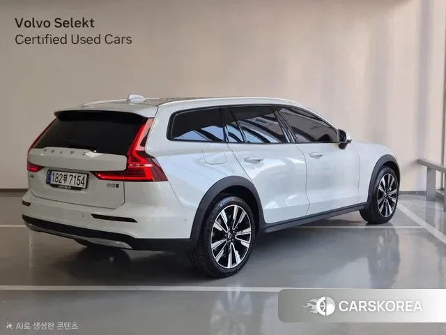 Volvo V60 Cross-Country 2nd Generation id 3431276 из Кореи 13