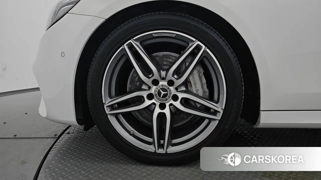 Mercedes-Benz E-Class W213 id 4708566 из Кореи 30