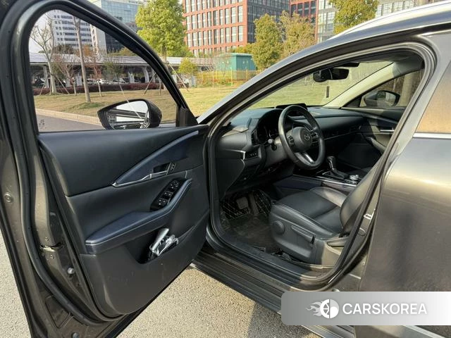 Mazda CX-30 id 4210942 из Китая 17