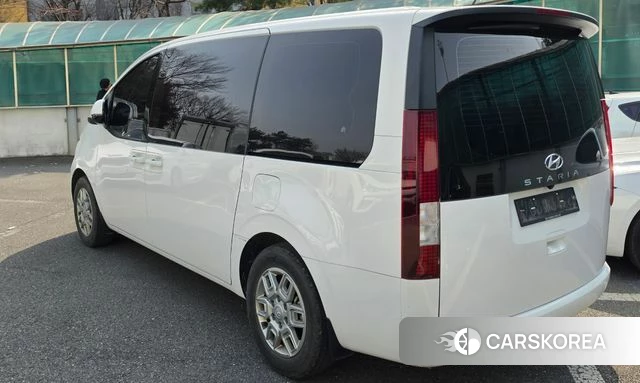 Hyundai Staria 2024 Белый из Кореи, фото 6