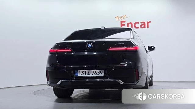 BMW 7 Series (G70) id 4222505 из Кореи 24