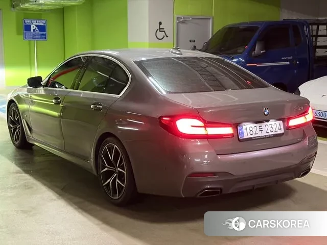BMW 5 Series (G30) id 3484030 из Кореи 14