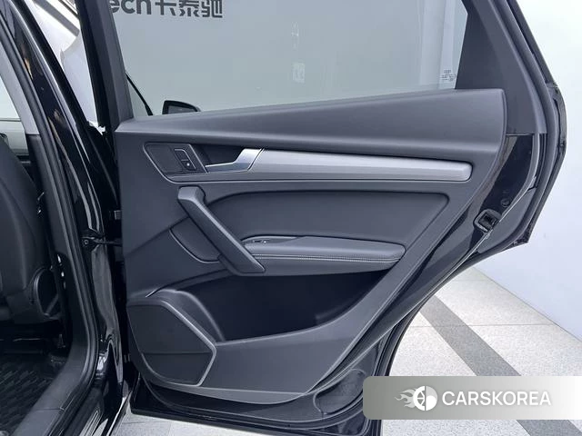 Audi Q5L id 4207308 из Китая 23