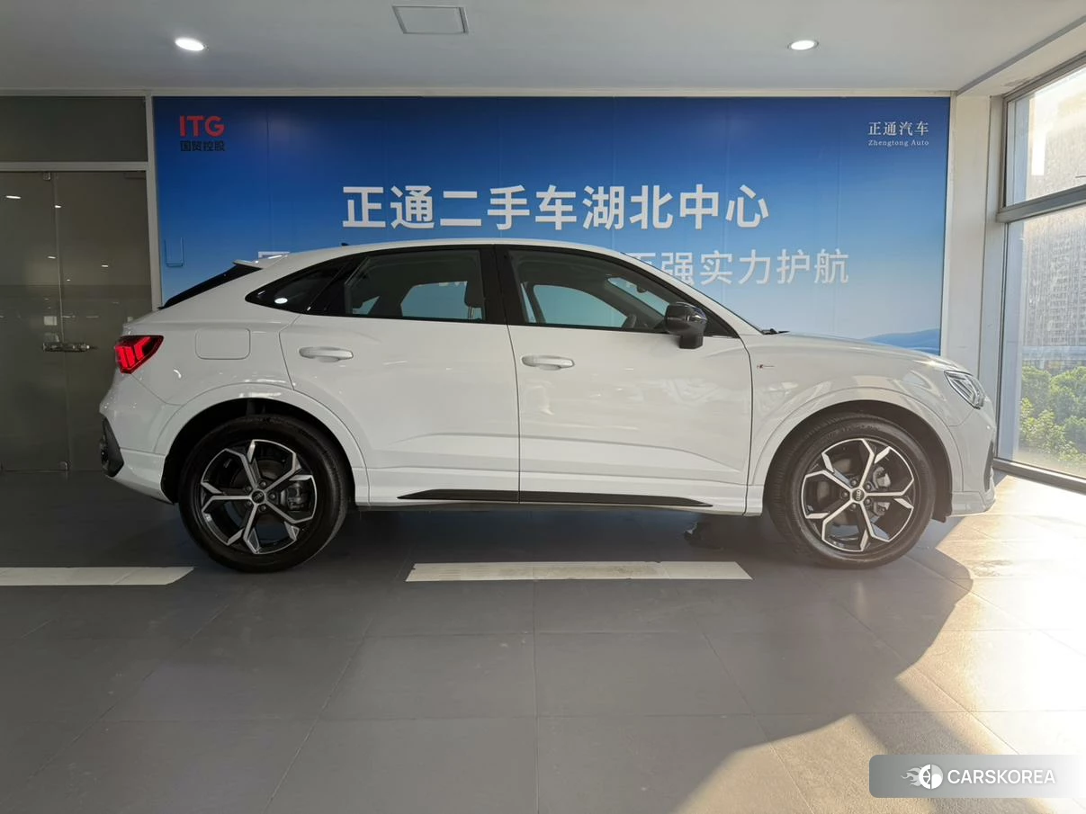 Audi Q3 Sportback id 4512459 из Китая 21