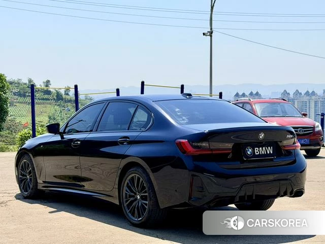 BMW 3 series 2023 Черный из Китая, фото 4