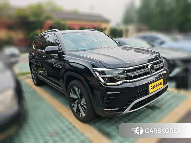 Volkswagen Tourang 2024 Черный из Китая, фото 4