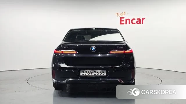 BMW 7 Series (G70) id 3446989 из Кореи 14