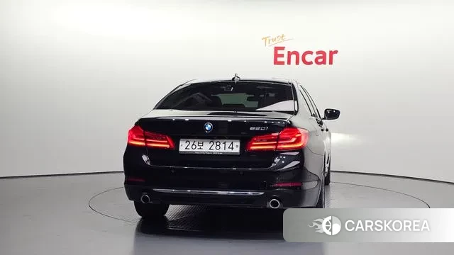 BMW 5 Series (G30) id 3284109 из Кореи 14