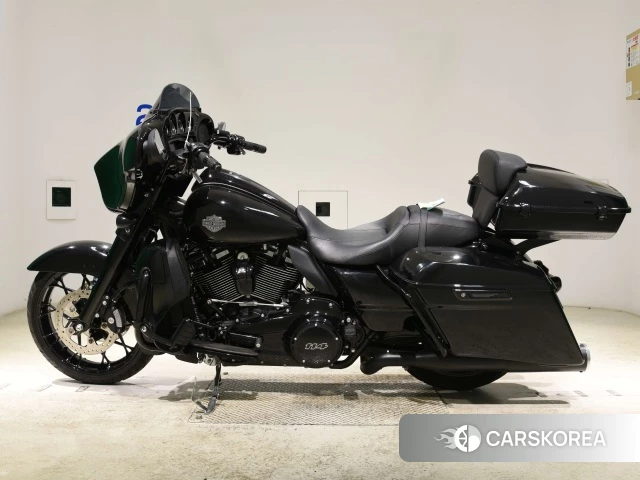 Проданный Harley-Davidson Street Glide FLHXS1870 2023 из Японии